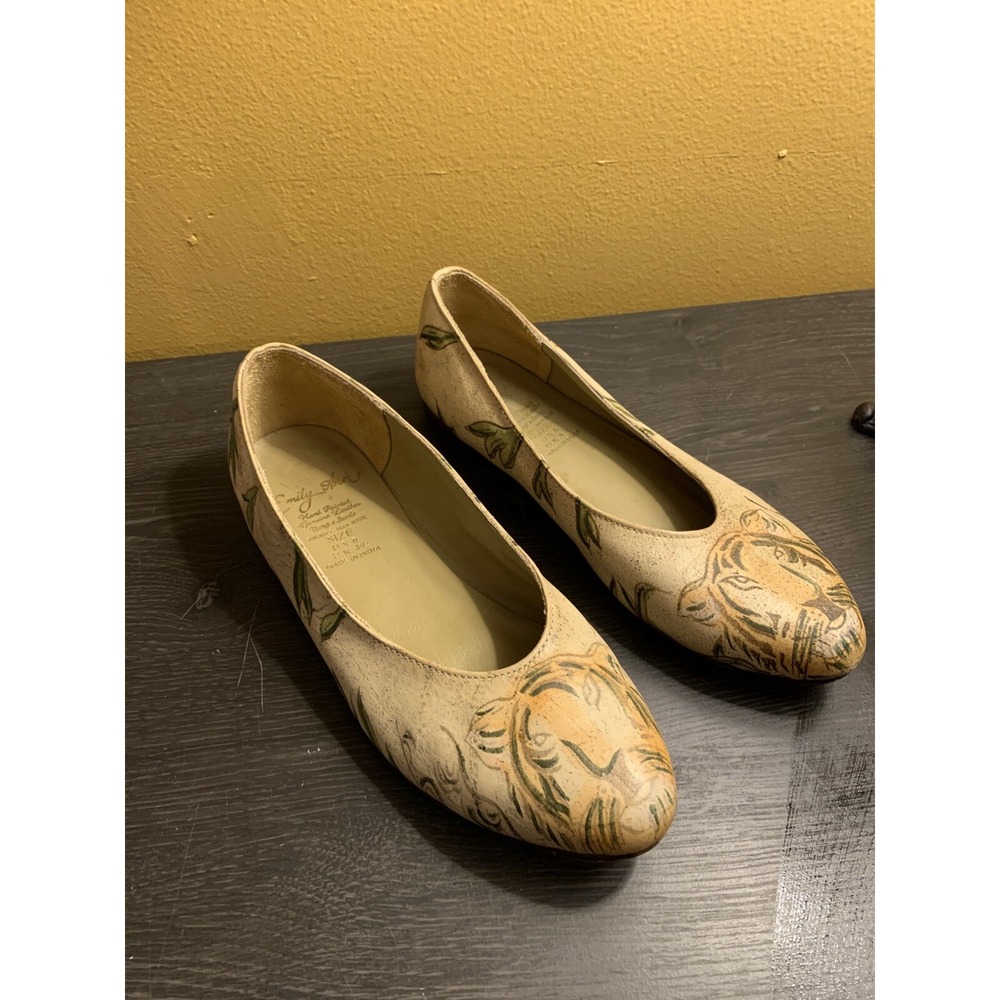 Emily Ann Hand Painted Leather Tiger Ballet Flats Cream‎ Womens 6 Artistic Shoes